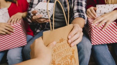 experiência-de-compra-completa-como-sacolas-de-papel-reforçadas-fazem-a-diferença-no-Natal